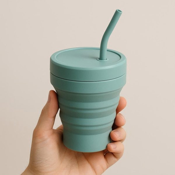 Foldable Cup with Straw - Convenient Drink Solution